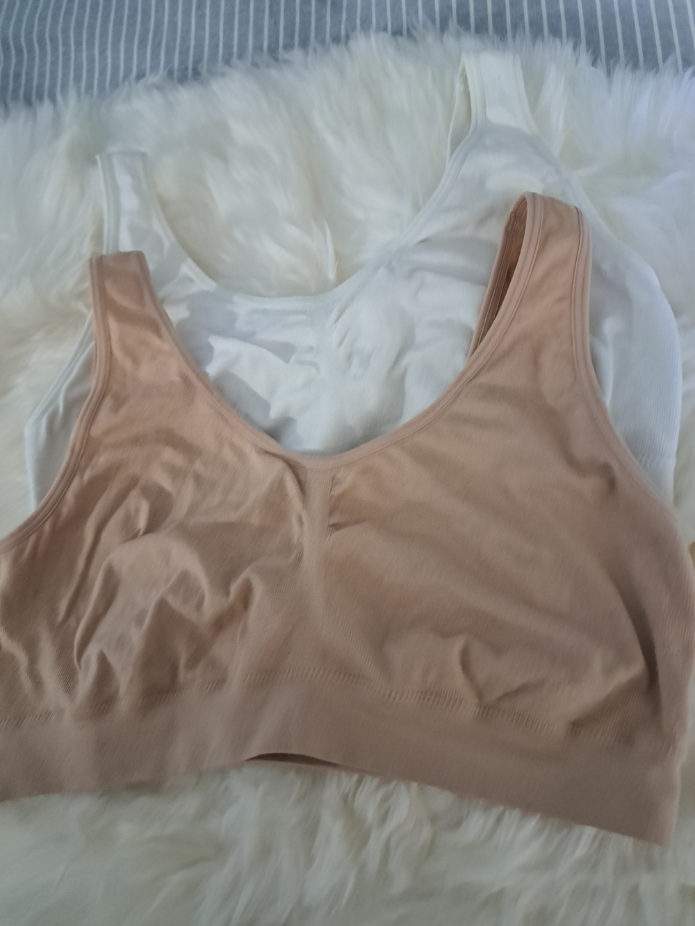 Jockey Seamless Wireless Bras - Nude and White Set